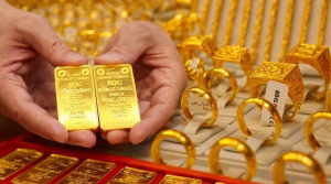 Giá vàng hôm nay 7/10: Quay đầu tăng, vẫn ở mức thấp